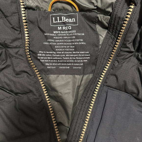 Men’s Medium L.L. Bean Puffer Half Zip Up - Picture 3 of 3